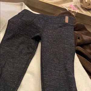 Black and grey speckled zella leggings